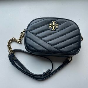 Small Quilted Tory Burch Crossbody Black Gold Excellent Condition